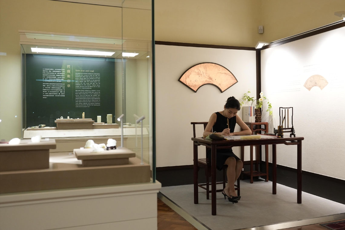 茶具文物館「文人文玩」展覽帶領觀眾認識中國文人用具與茶生活